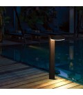 BOLLARD ELINA SOLAR LED GRIS OSCURO 6W 3000K CON SENSOR DE MOVIMIENTO 3 MODOS. INCLUYE ESTACA. 80 CM ALTO IP44